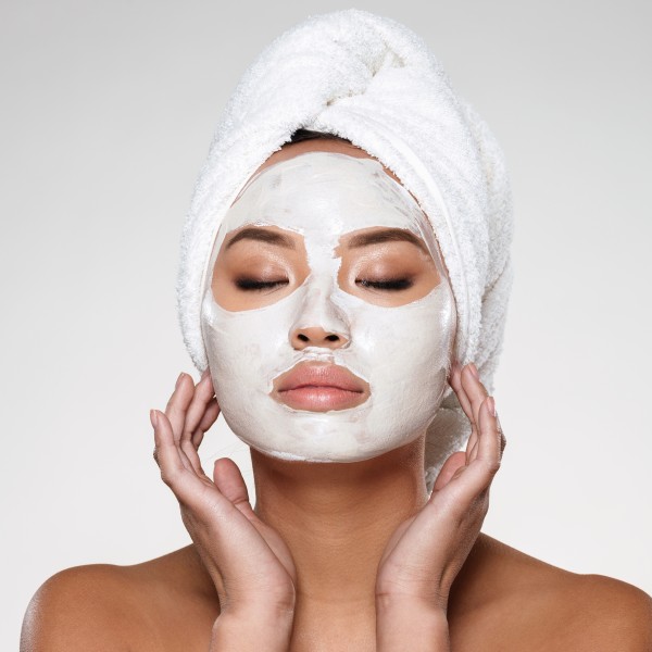 Prestavljeno: NEGA KOŽE IN DEKORATIVNA KOZMETIKA - ODPRTE PRIJAVE