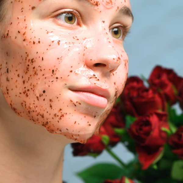 Maska z rožnimi cvetovi - gelna shaker