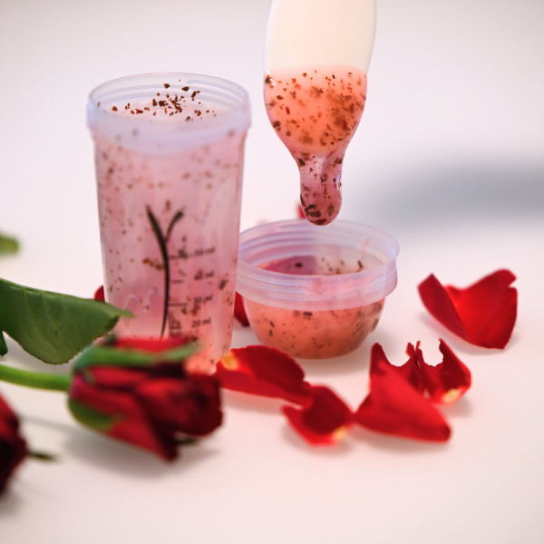 Maska z rožnimi cvetovi - gelna shaker