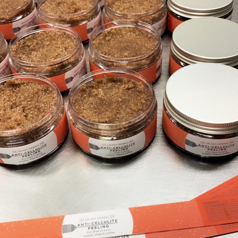 Anticelulitni piling <p> kava, 200 ml